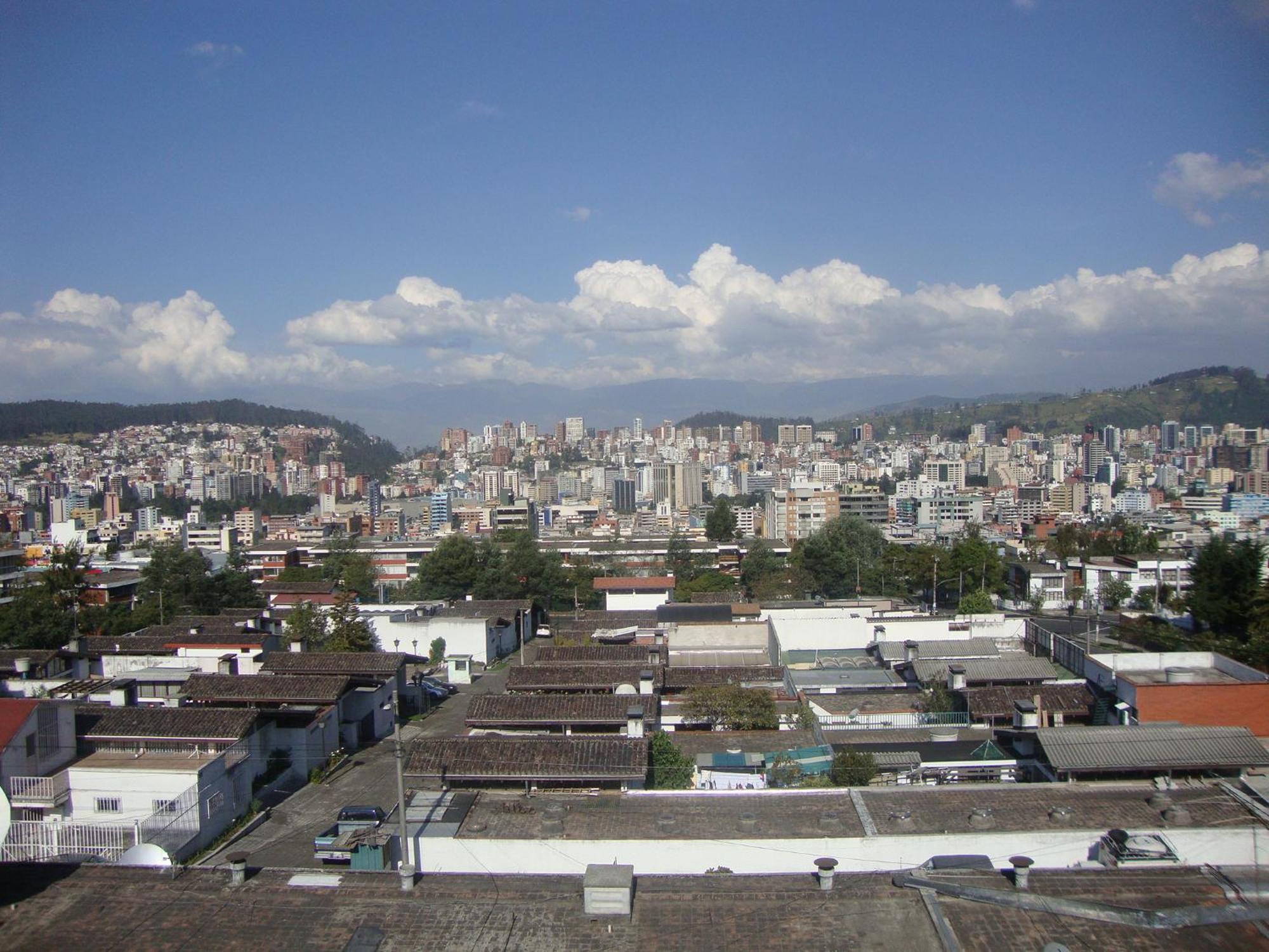 Suites Metropoli Quito Exterior photo